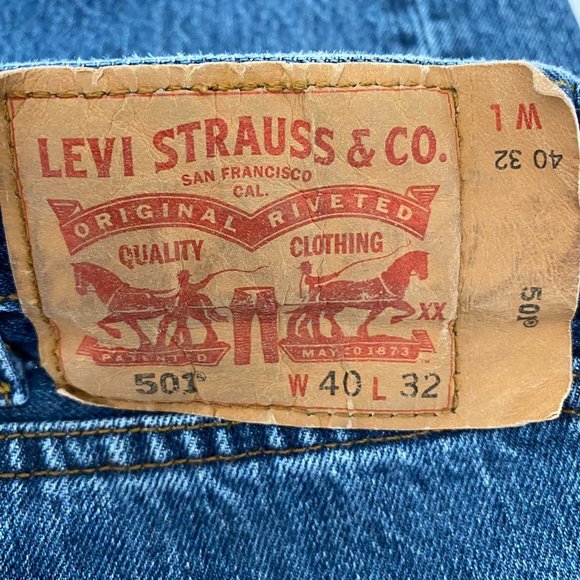 Levi's 501xx Men's Jeans Size 40x32 Red Tag Classic Button Fly Straight Med Wash - Picture 15 of 15